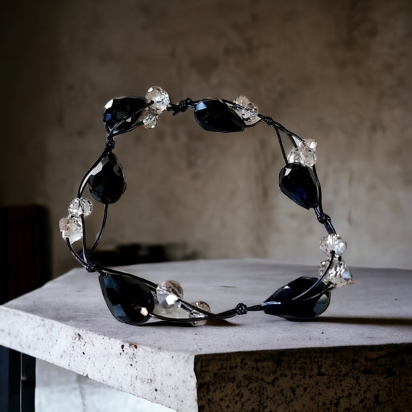 Vintage Glass And Crystal Beaded Stretch Bracelet - Picture 1 of 12